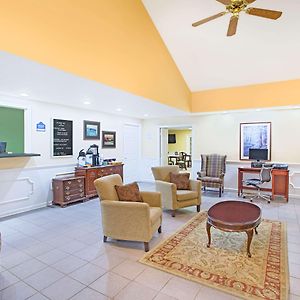 Baymont By Wyndham Forest City